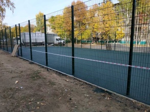 Забор на спортивную площадку 40 метров фото в Химках