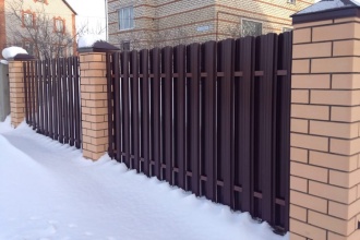 Забор из евроштакетника в шахматном порядке 30 метров фото в Химках