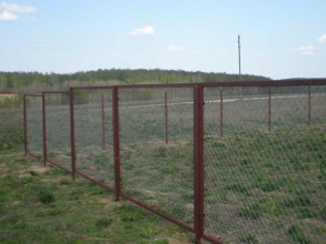 Забор из сетки рабицы в натяг секционный 12 метров фото в Химках